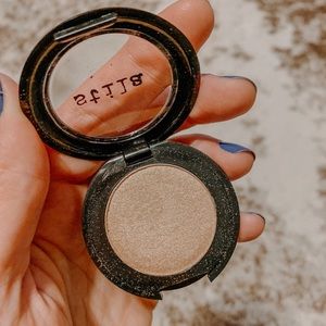 Stila Kitten Eye Shadow Compact